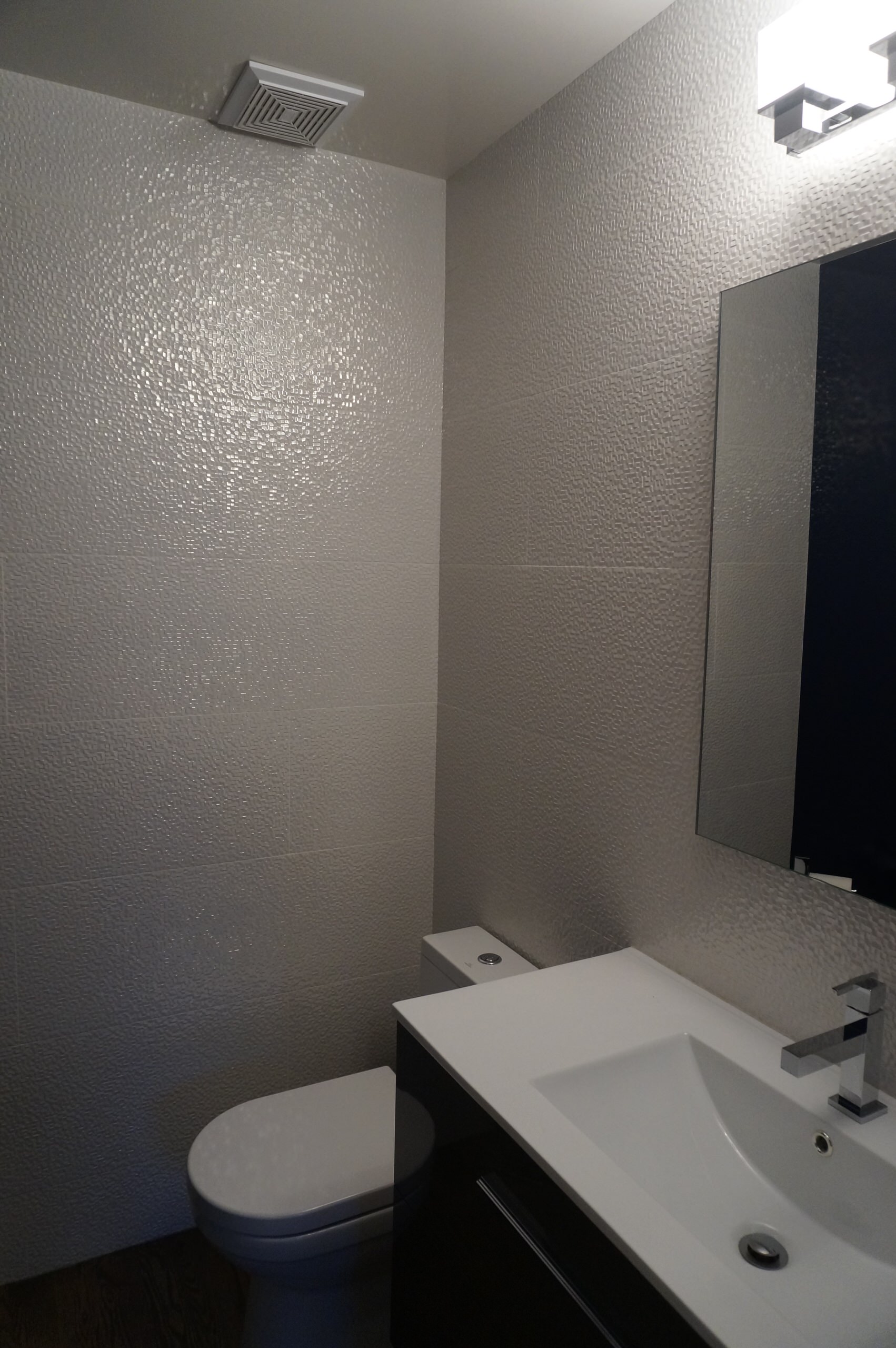 Modern and Trendy- Kitsilano Townhouse