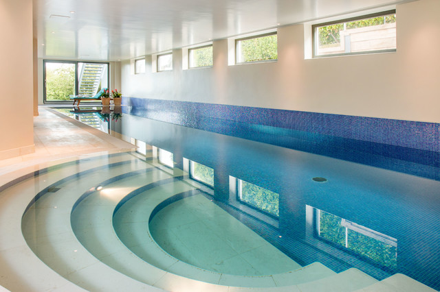 South Downs House moderne-piscine
