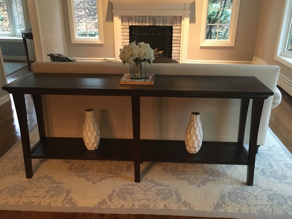 How to Accessorize Sofa Table?!
