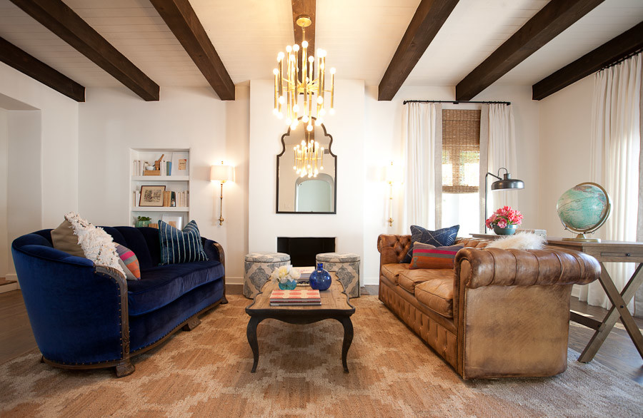 Example of an eclectic home design design in Phoenix