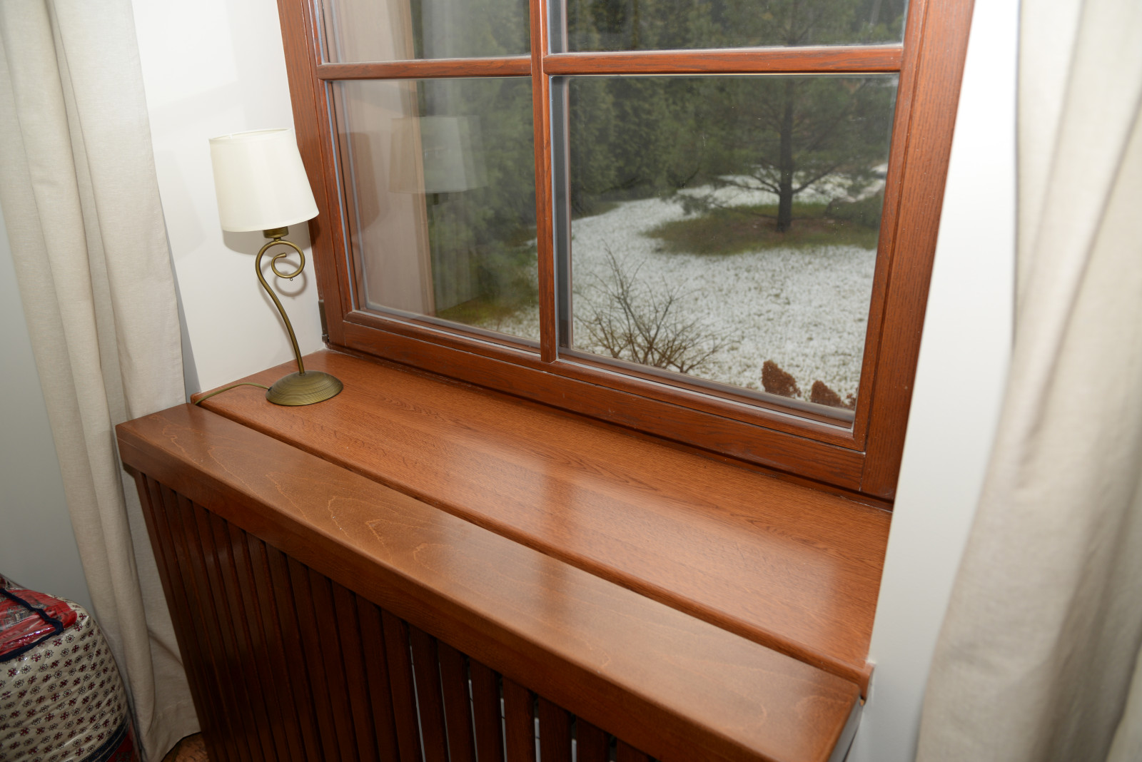 Остекление дома дубовыми окнами