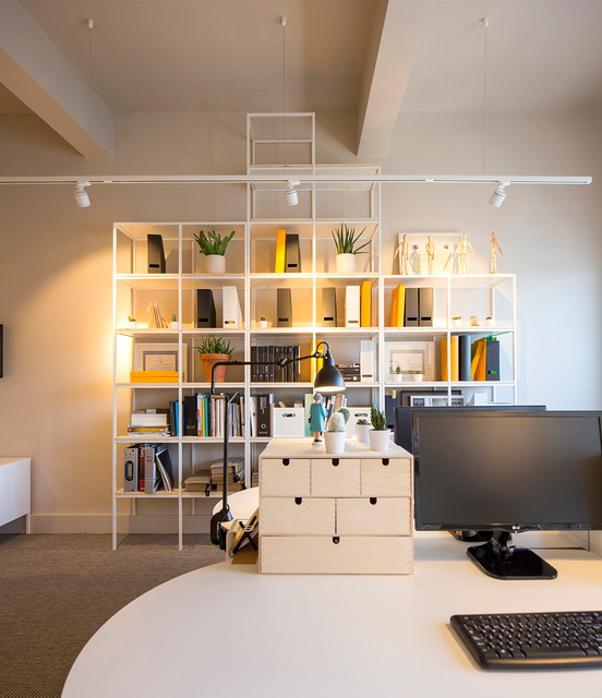 REFORMA E INTERIORISMO OFICINA scandinavian-home-office-and-library