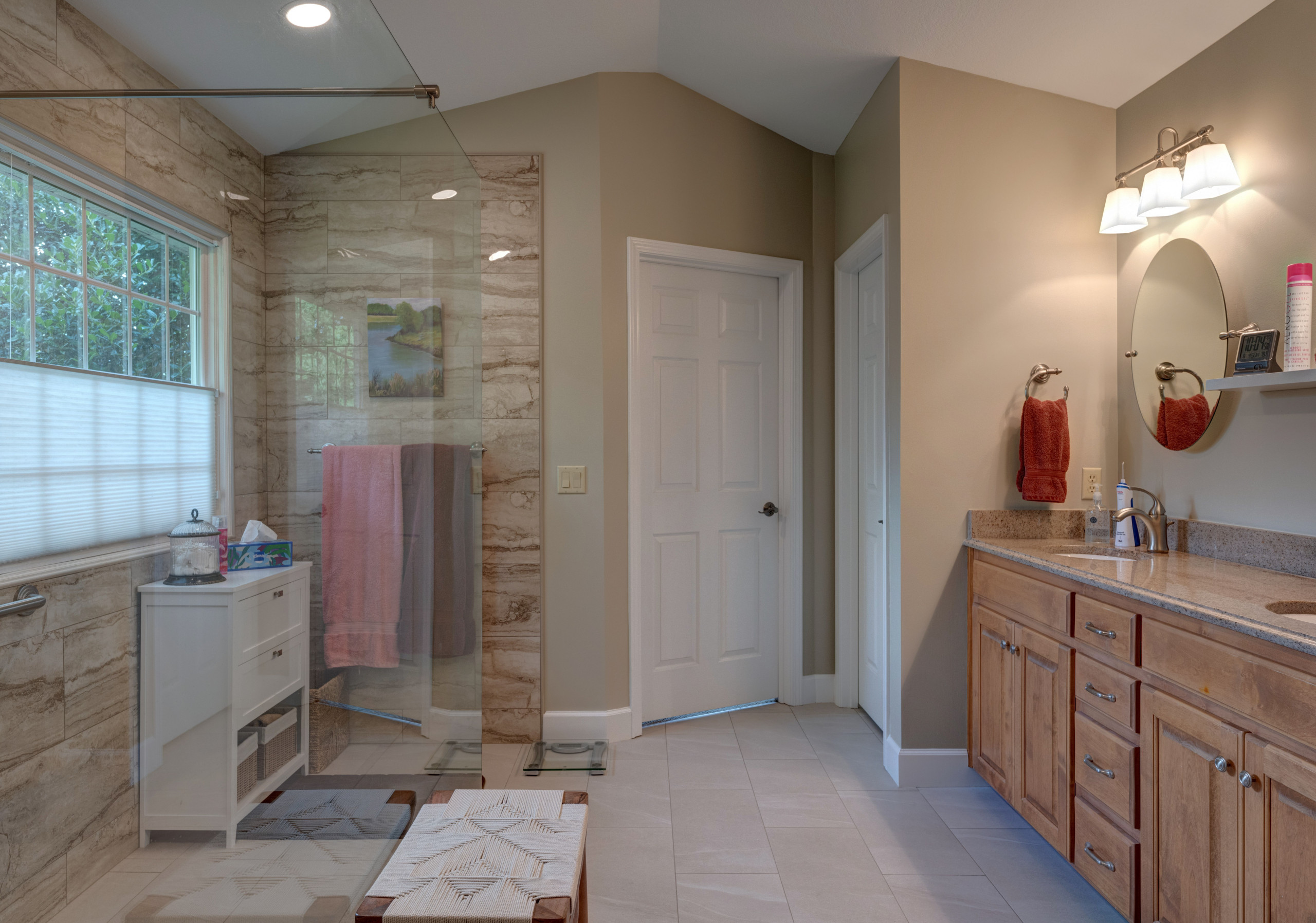 28 Thames Court - Bathroom