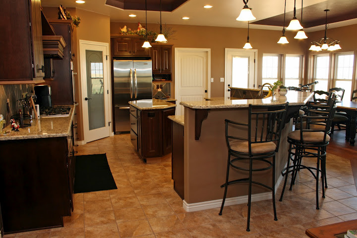 Photo of a country kitchen in Denver.