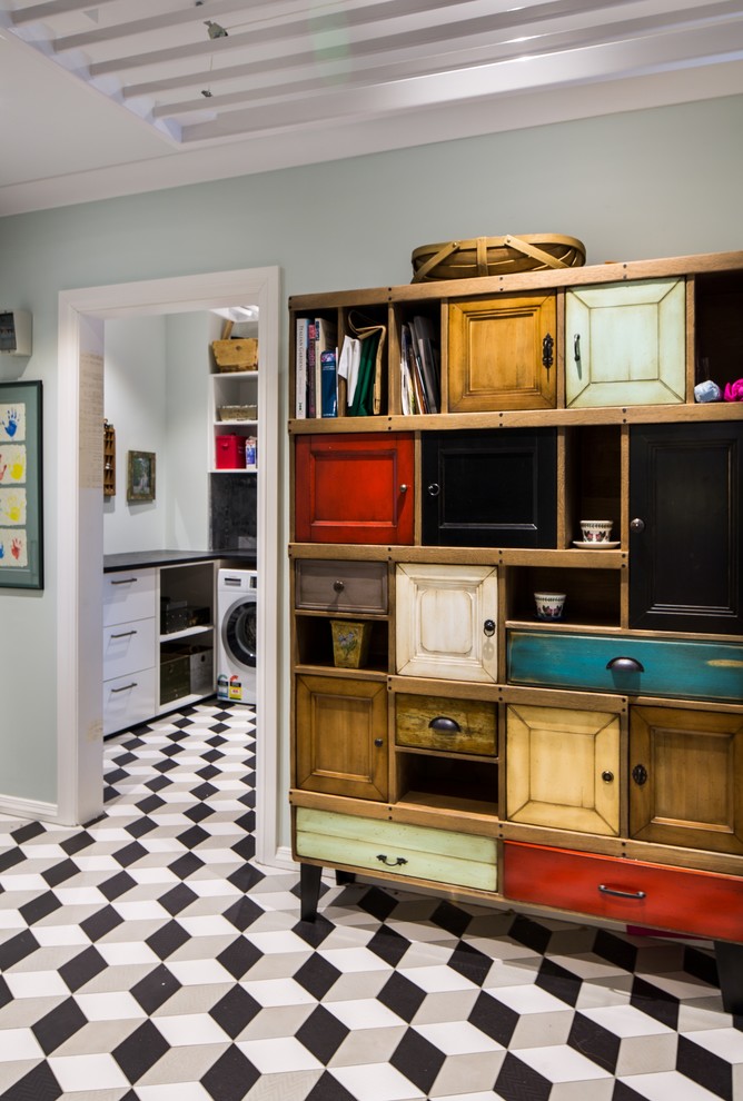Inspiration for a traditional laundry room in Wellington.