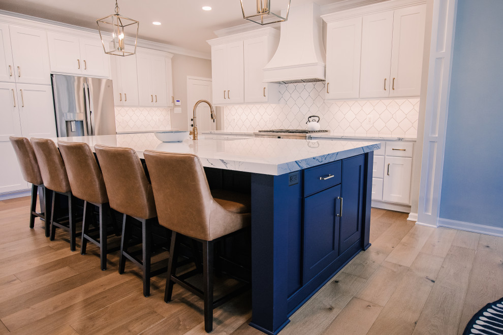 Example of a transitional home design design in Baltimore