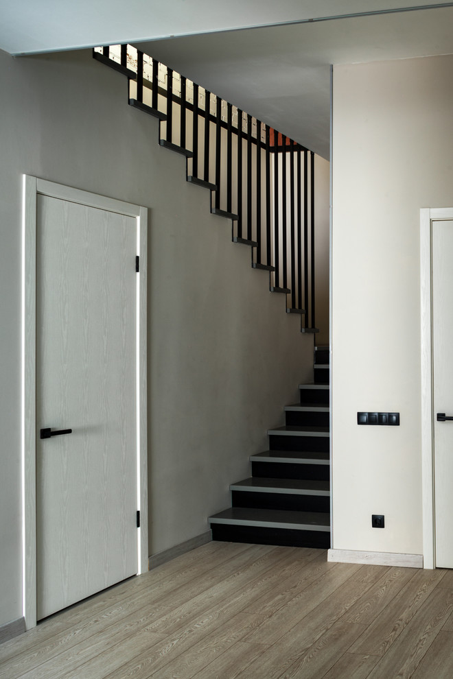 Дом с четырьмя лестницами