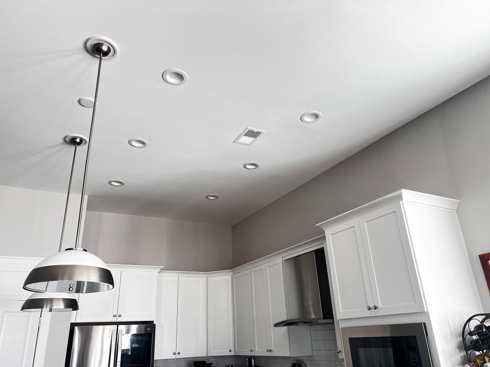 I need help, what to do with the area above the kitchen cabinets ...