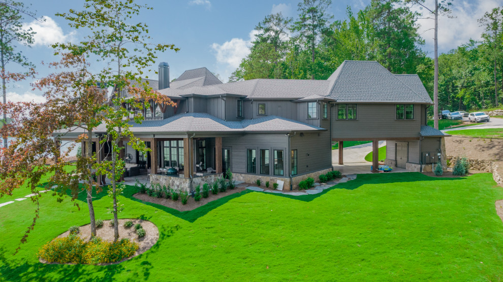 Inspiration for a transitional home design remodel in Birmingham