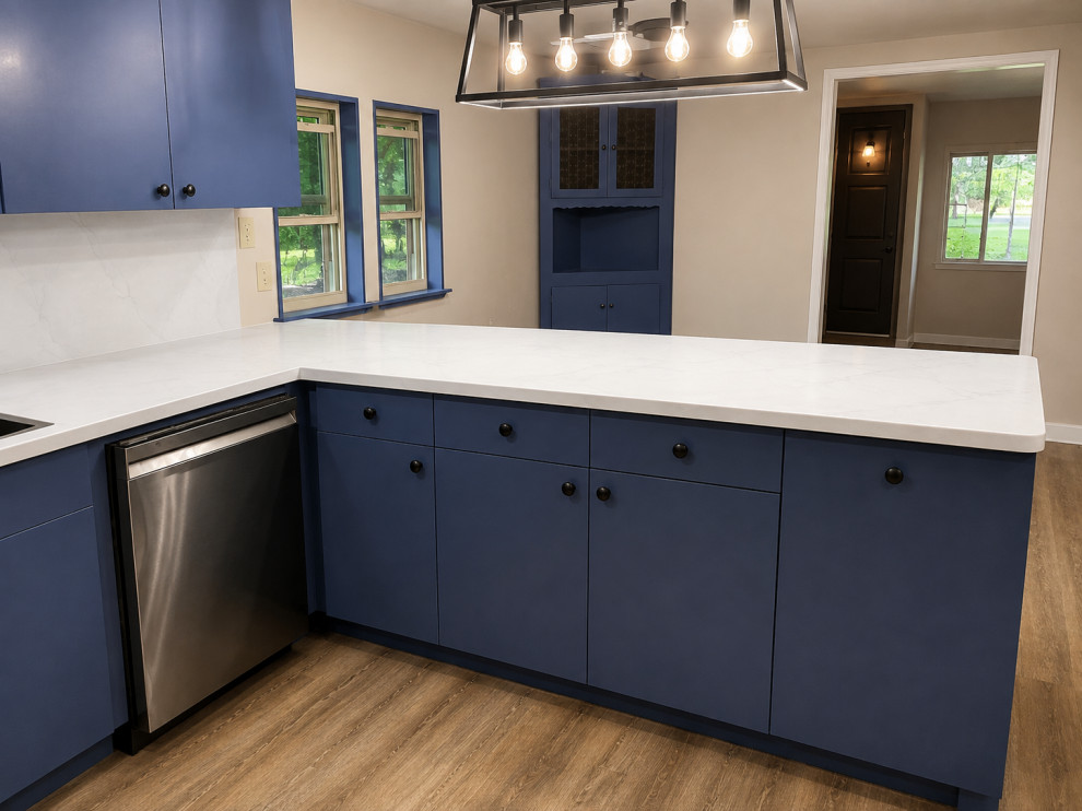Beautiful Full-Kitchen Cabinet & Countertop Remodel