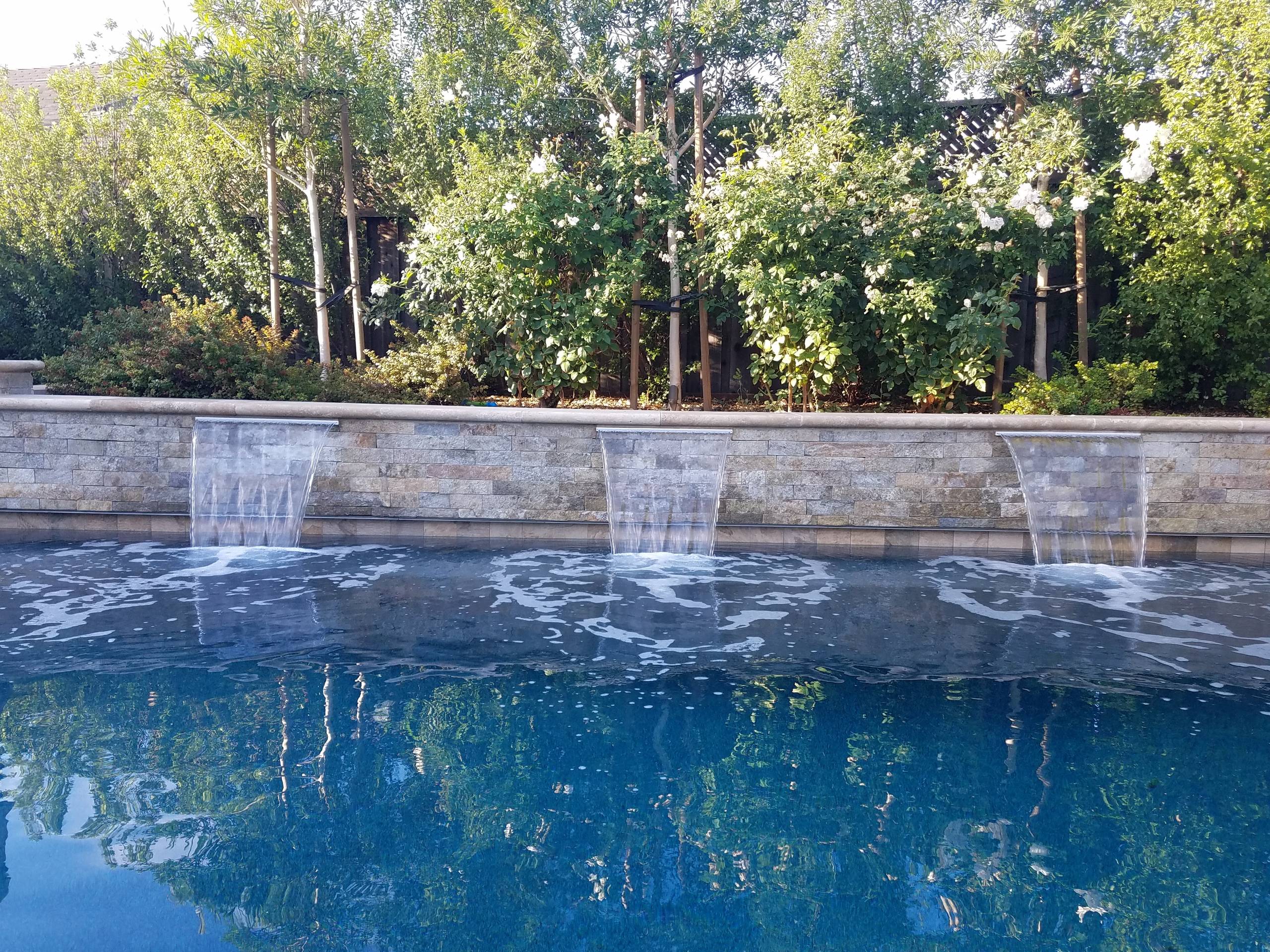 Pool & Play
