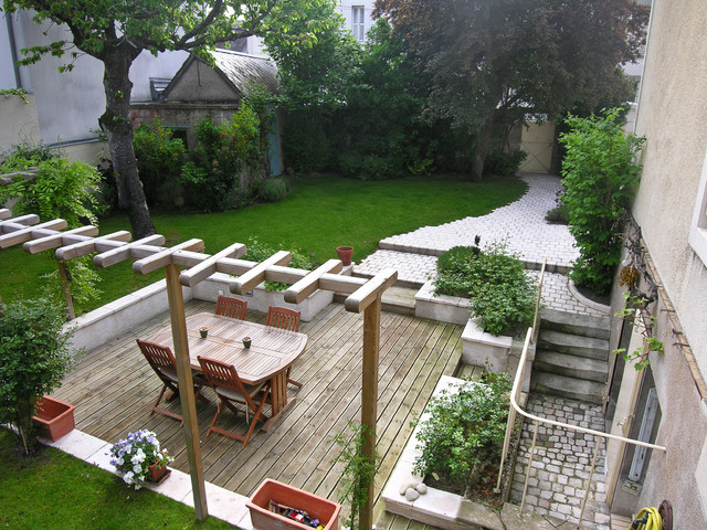 Vue en hauteur de la terrasse bois modern-deck