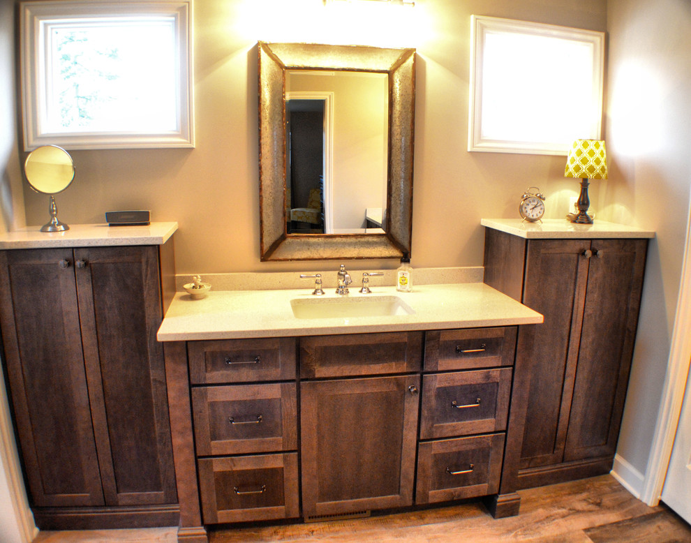 Home design - transitional home design idea