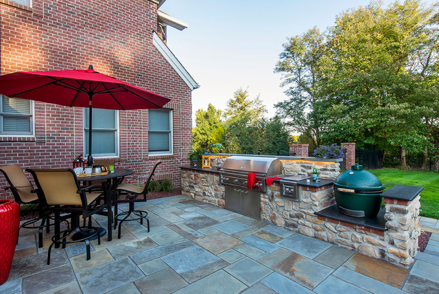 Topaz Outdoor Gem traditional-courtyard