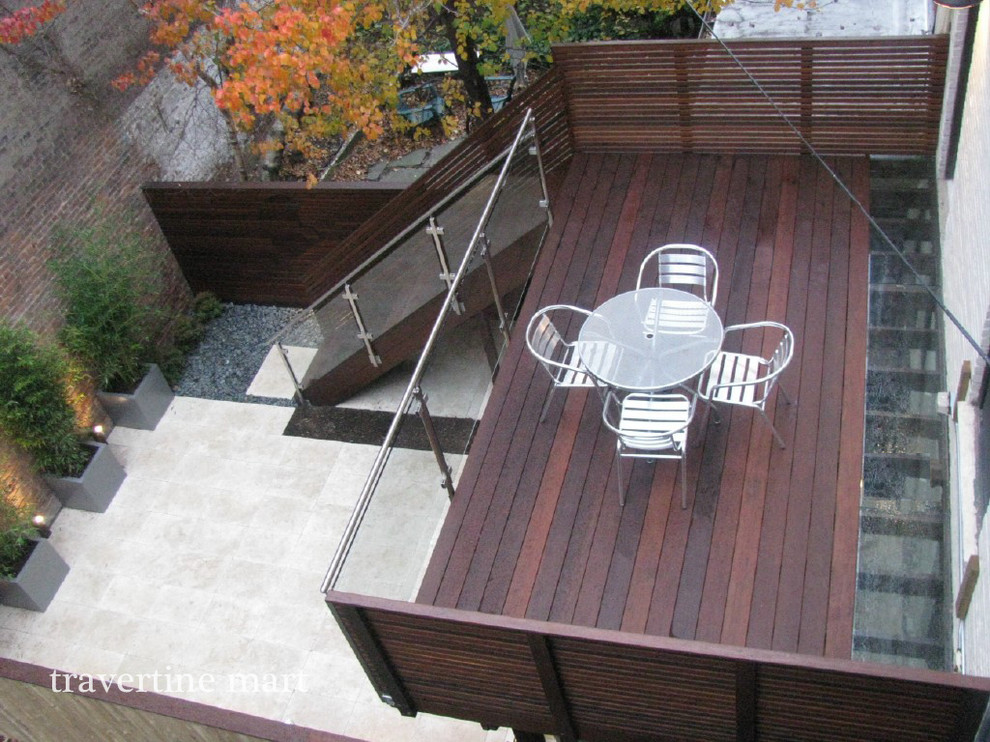 Inspiration for a modern patio in Newark.