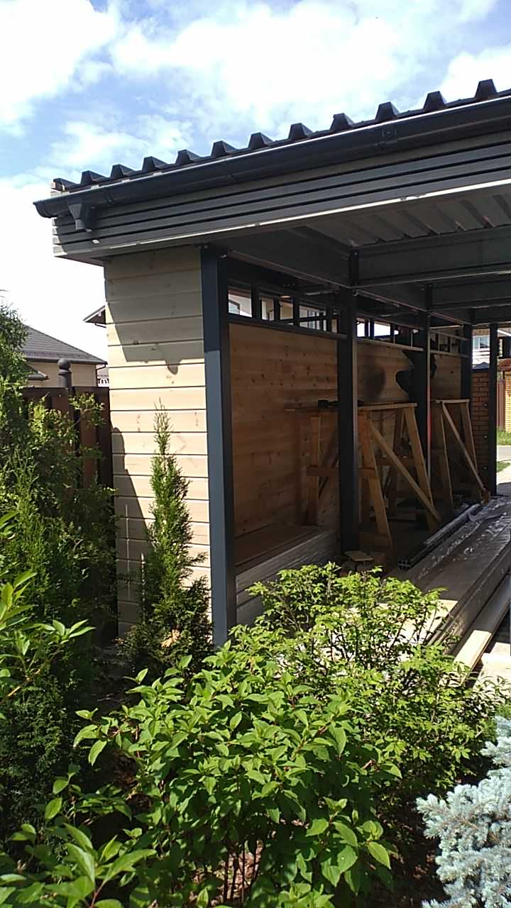 Стольный. Навес