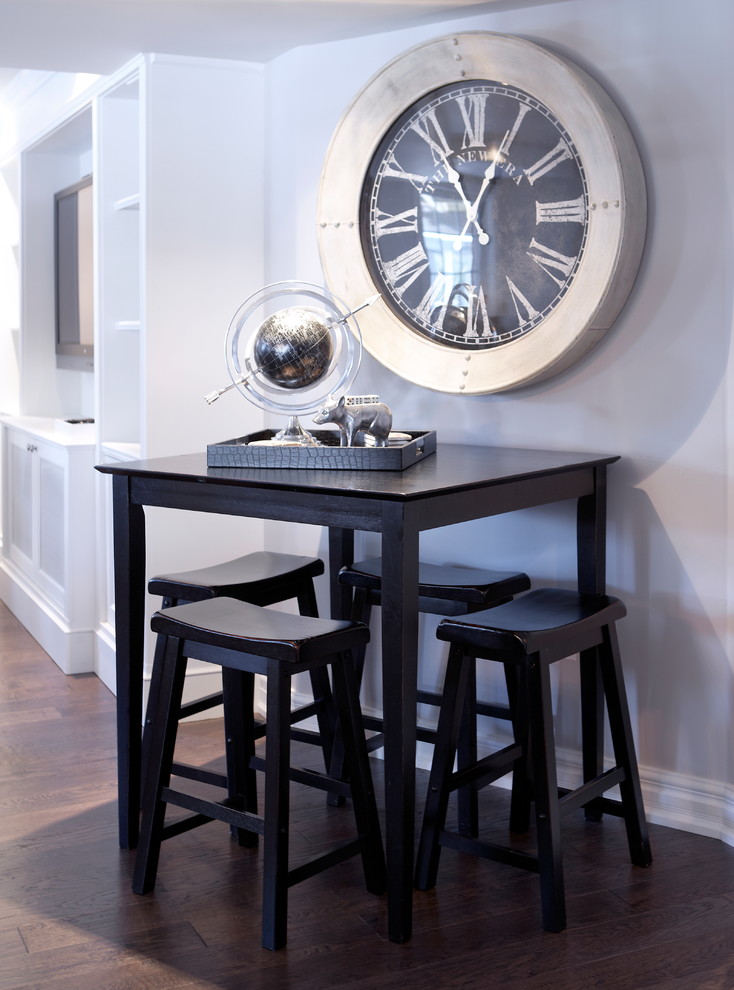 Home design - transitional home design idea in Toronto