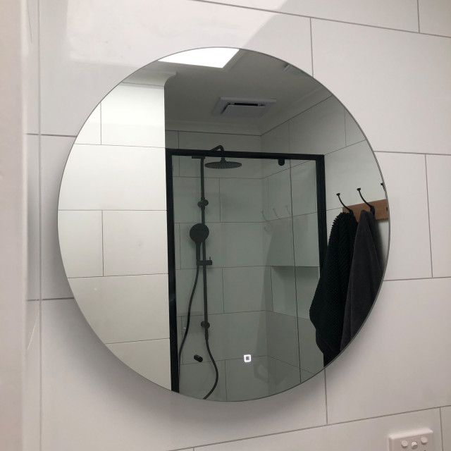 Tiny bathroom contemporary-bathroom