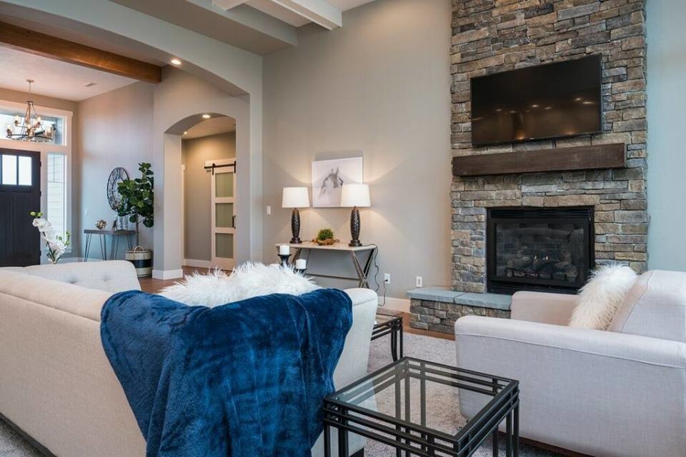 Home design - transitional home design idea in Seattle