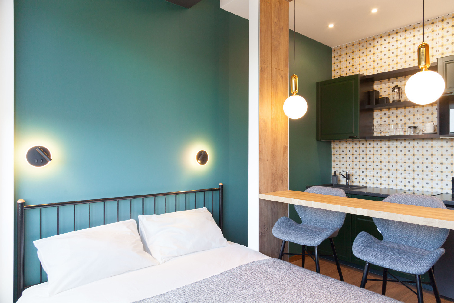 "Инстаграмная" студия в зеленых тонах