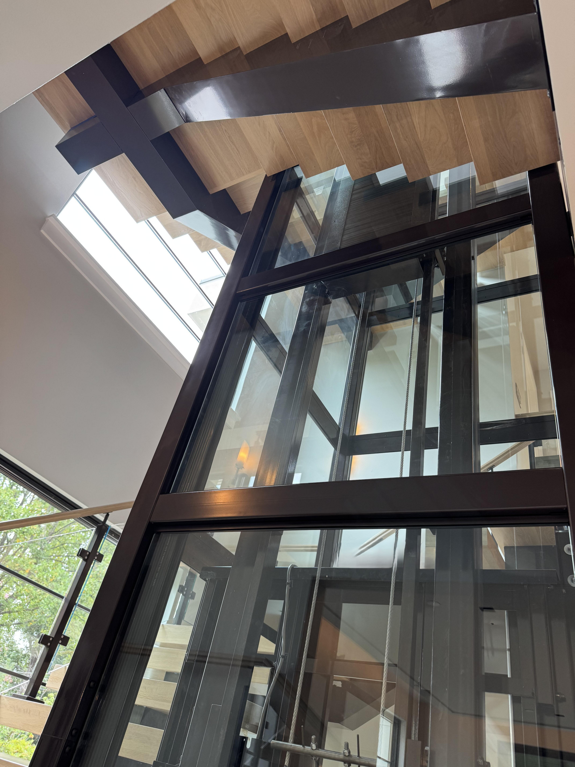 136_Modern Mono-Beam Encircling Glass Elevator, Bethesda, MD 20814