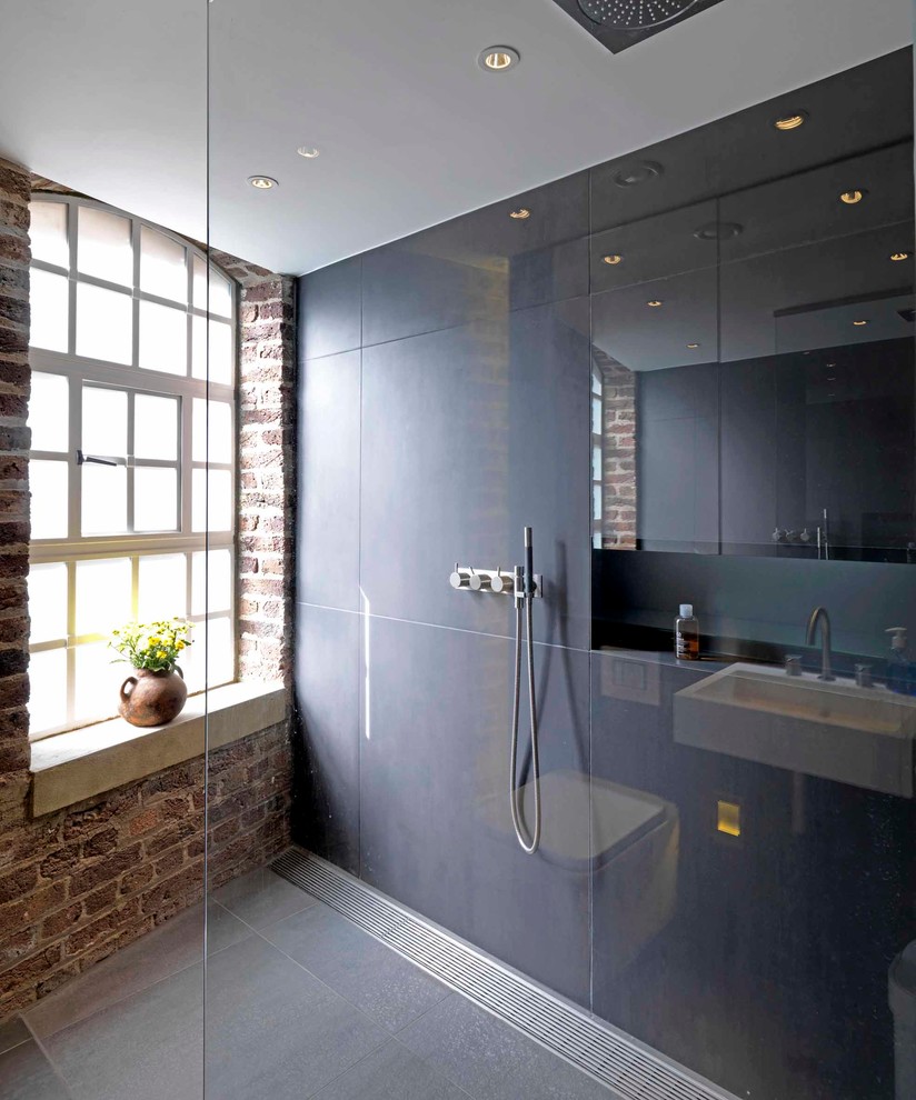Inspiration for an industrial bathroom in London.