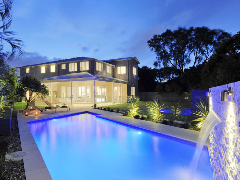 This is an example of a modern pool in Brisbane.
