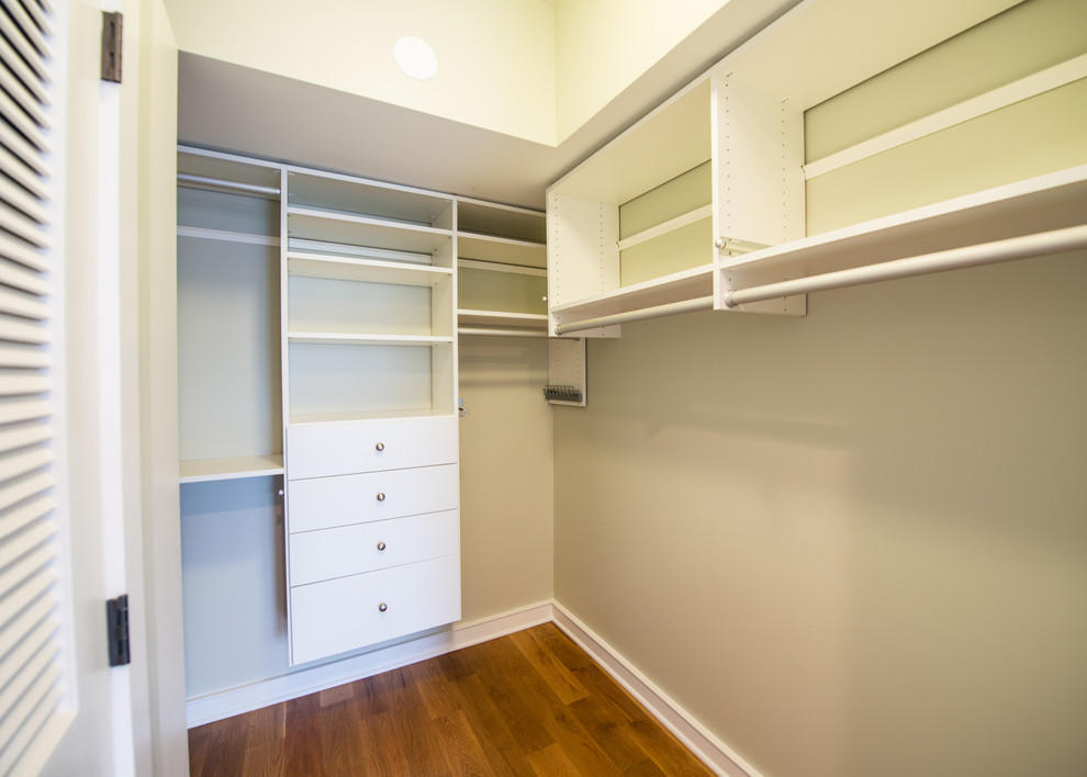 This is an example of a traditional storage and wardrobe in Baltimore.