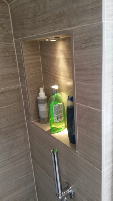 En suite Shower Bathroom trendy-badevaerelse