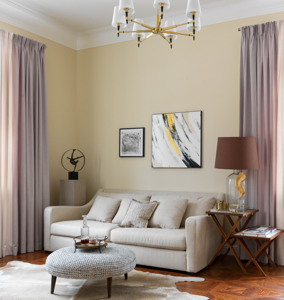 Двухэтажный коттедж в черте Москвы: рабочий кабинет