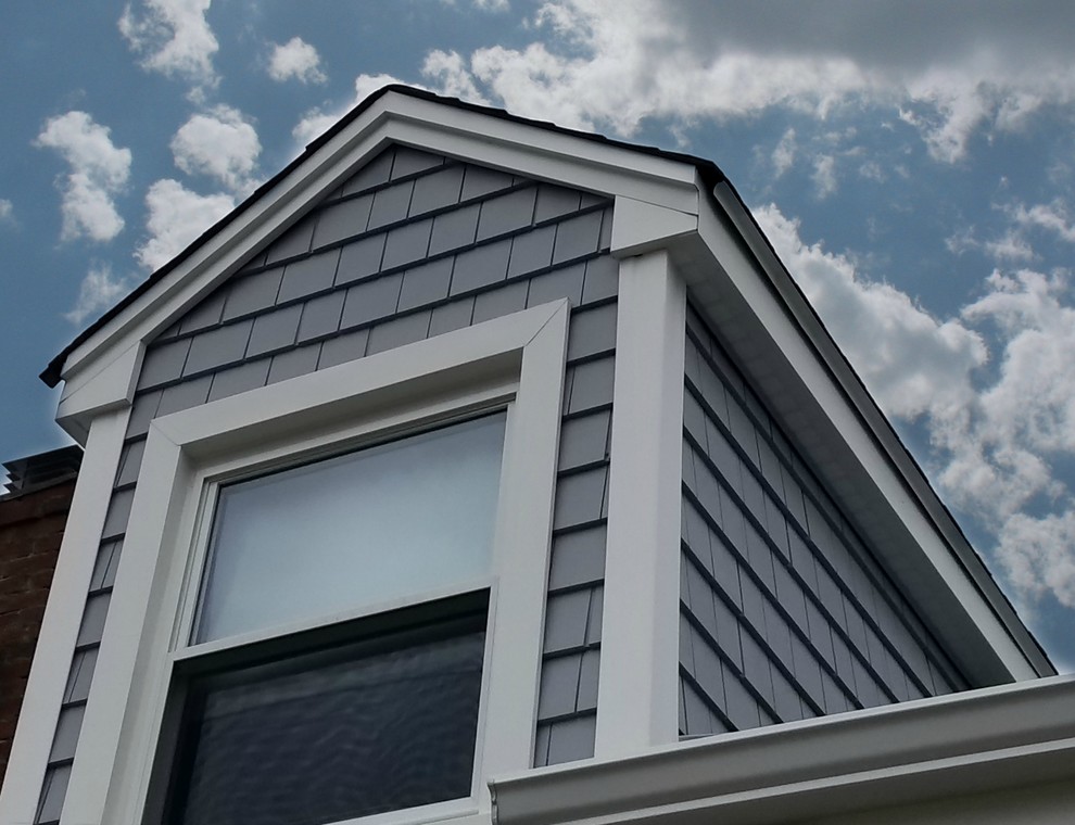 Mastic Cedar Discovery Vinyl Siding on Wareham, MA Cottage Mastic Cedar Discovery Vinyl Siding on Wareham, MA Cottage