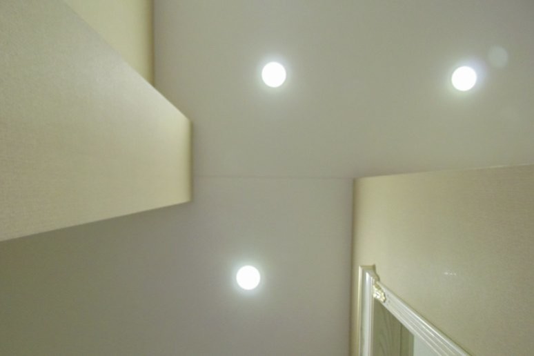 Натяжные потолки в Уручье