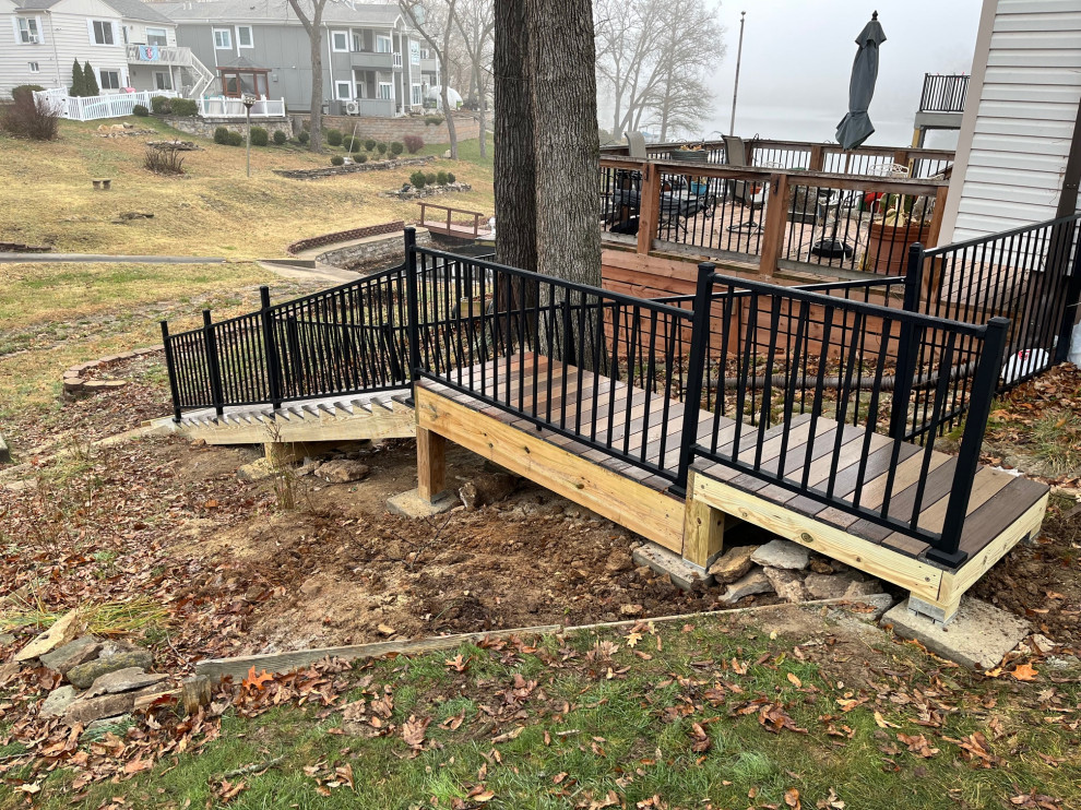 Ramp/Stair Building in Lake Waukomis, MO