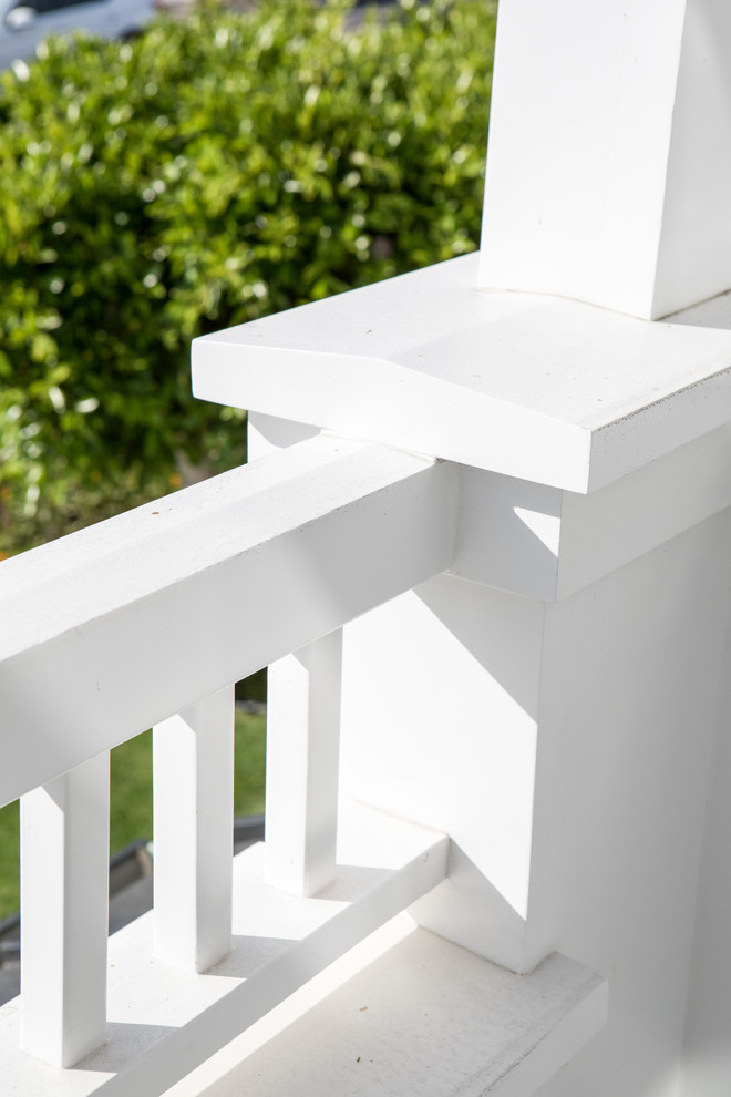 Inspiration for a transitional home design remodel in Orange County