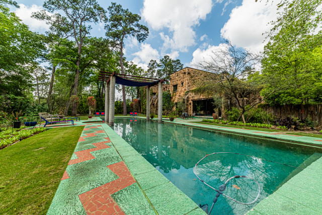 Pool american-southwest-swimming-pool-and-hot-tub