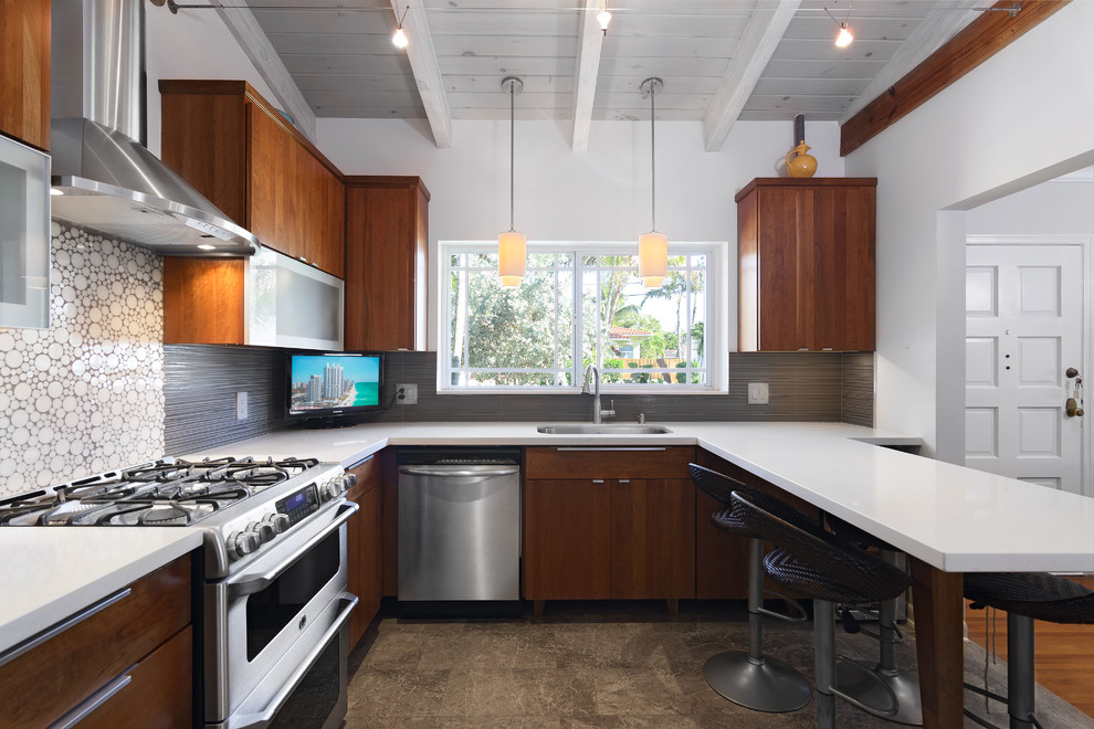 Example of a small kitchen design in Miami