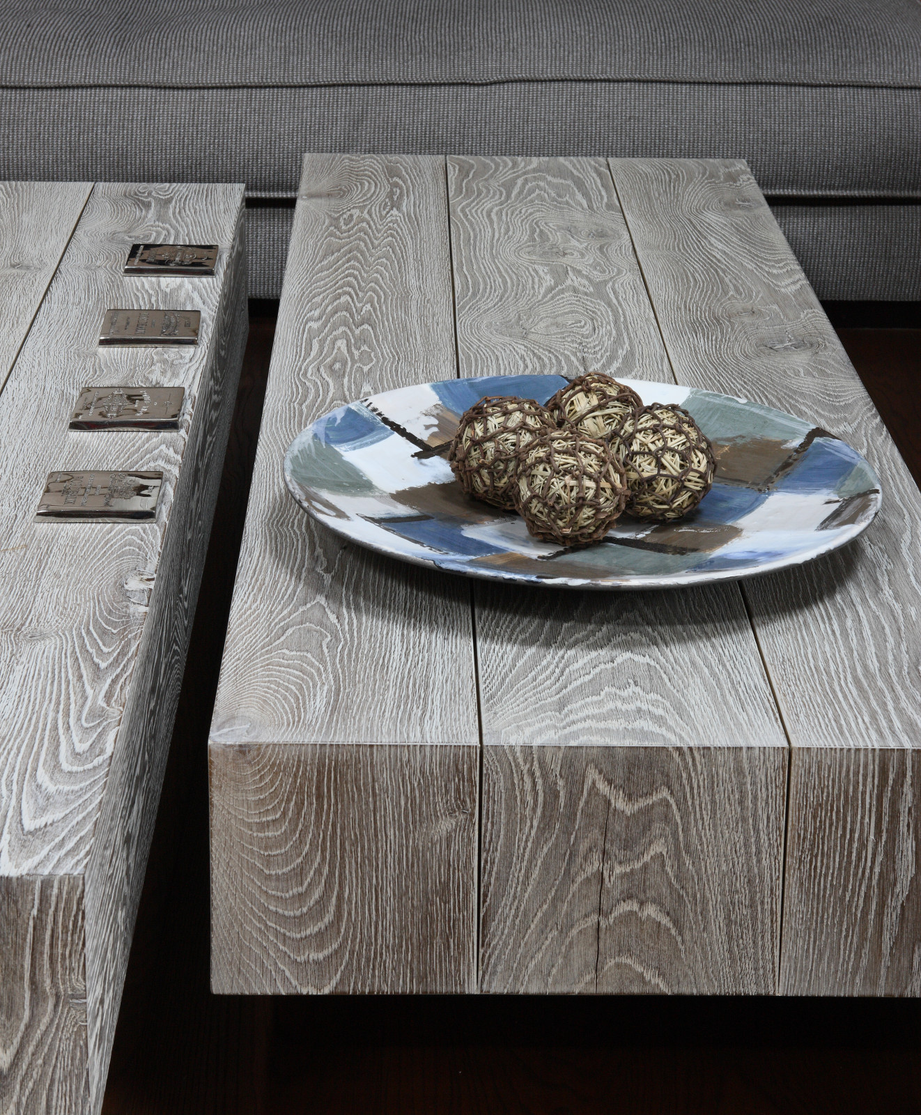 Красной Линией