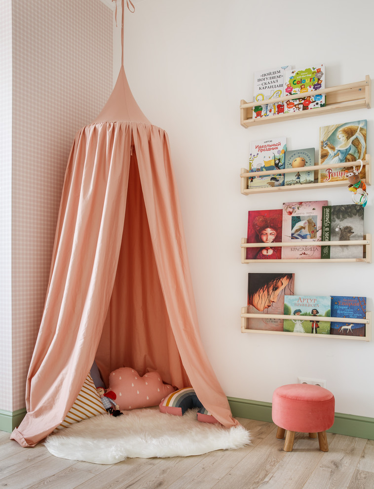 This is an example of a scandinavian kids' room in Moscow.