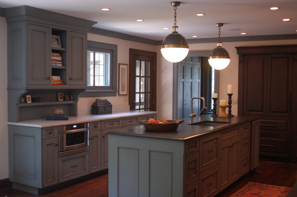 This is an example of a transitional kitchen in Columbus.
