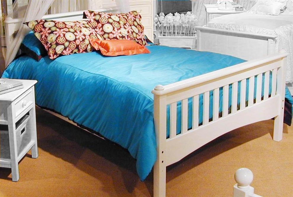 Mission Full Bed in White Finish
