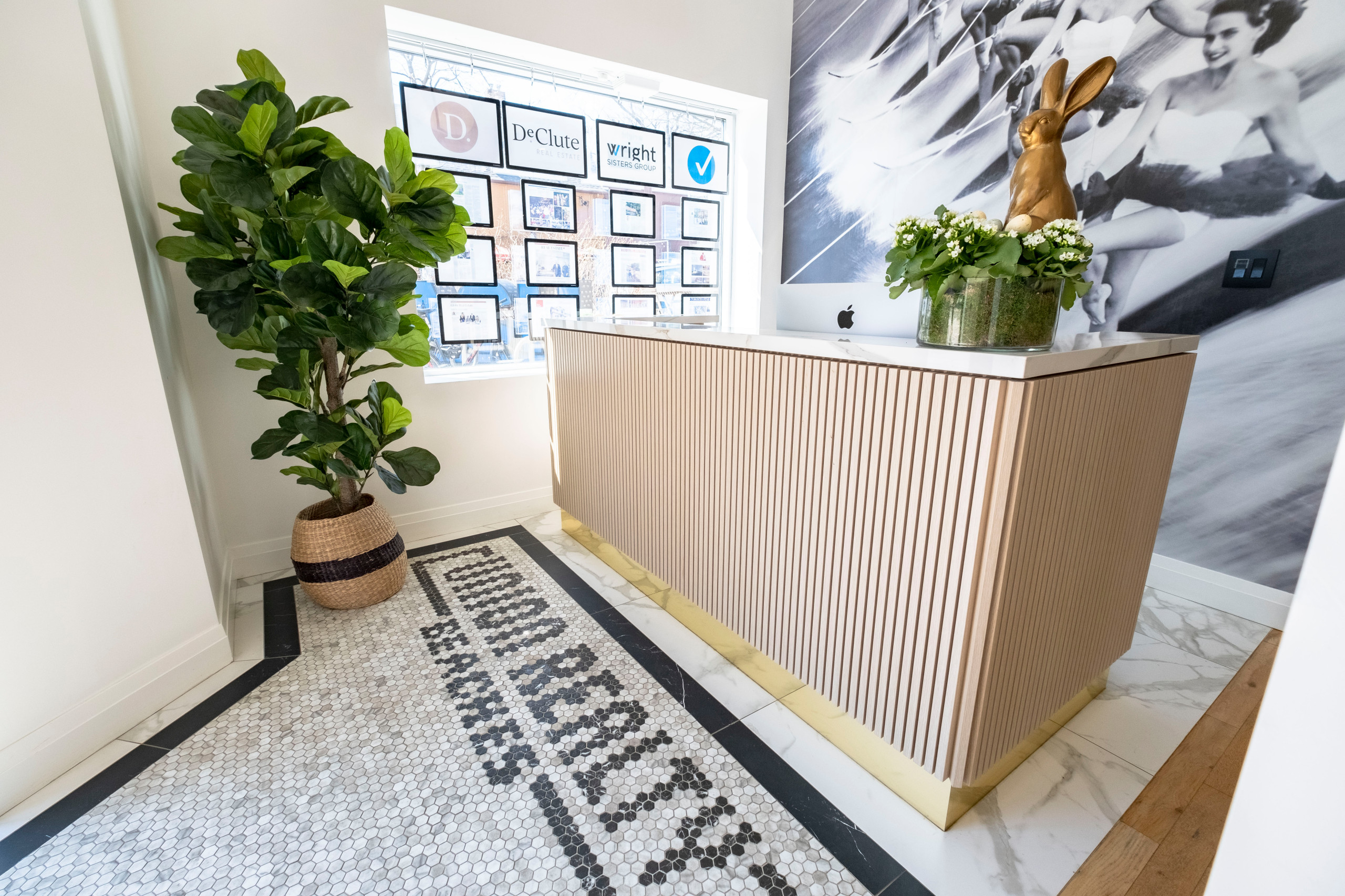 UNION RECEPTION DESK
