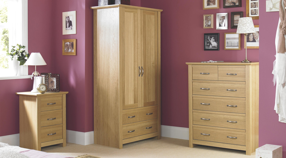 Contemporary Oak Effect Bedroom Furniture Traditional