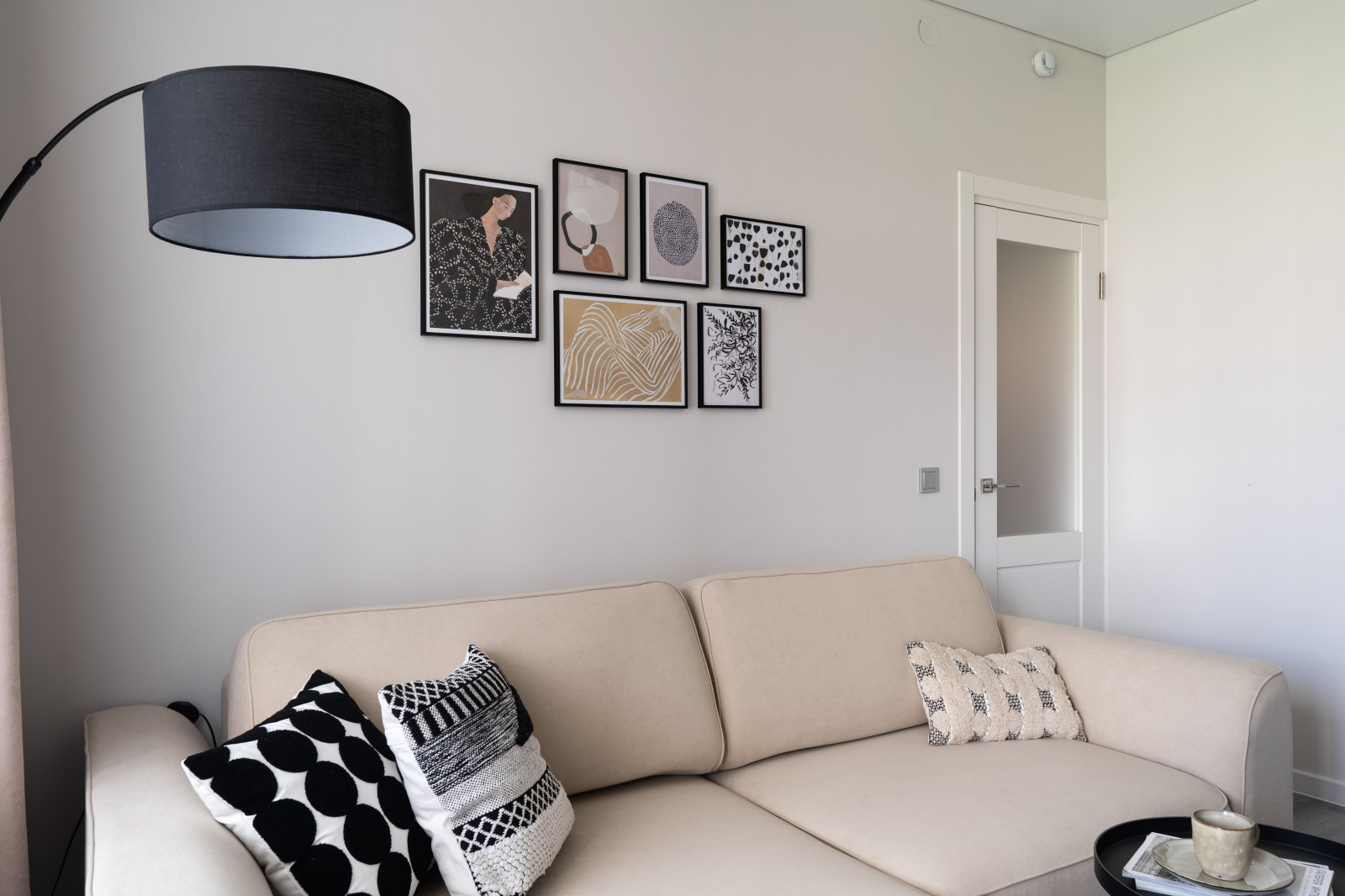 Парадный ансамбль, 2евро, 32м2