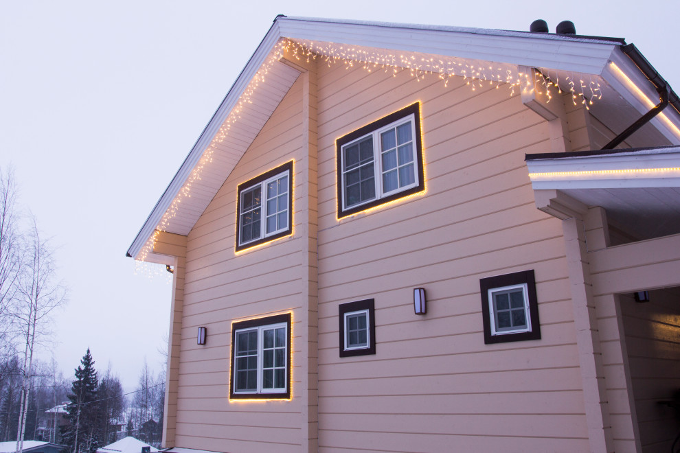 Дом из кирпича в Охтинском парке