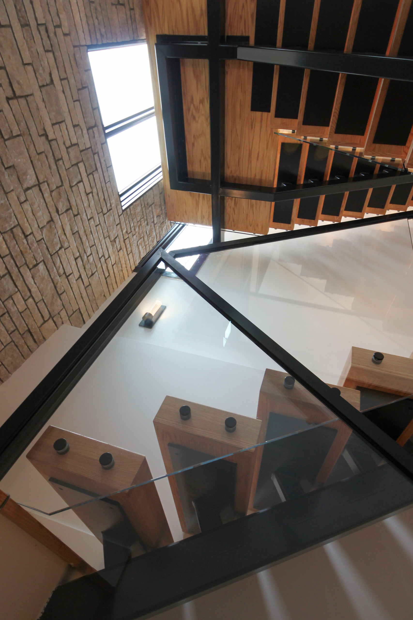 98_Sun Filled Modern Staircase Surrounded by Private Forest, Clifton VA 20124