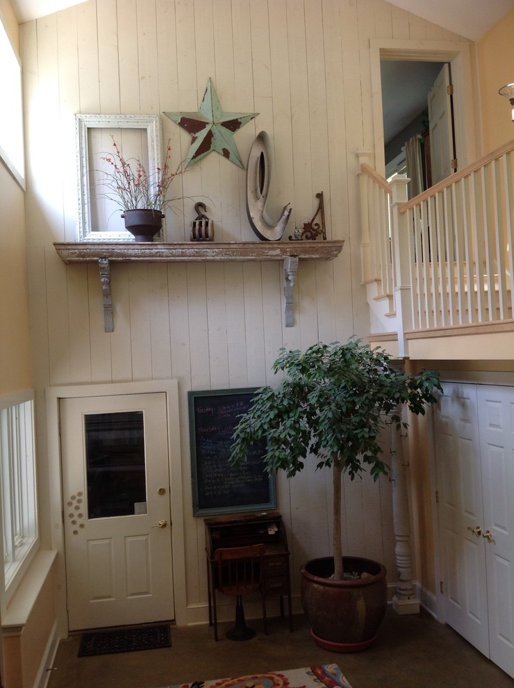 Entryway - transitional entryway idea in Burlington