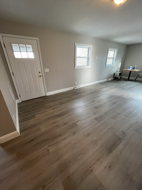 3bed complete remodel transitional-entry