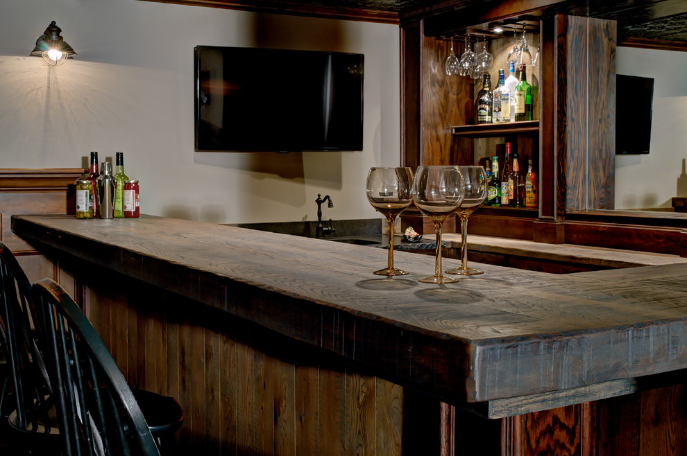 Example of a mountain style basement design in Columbus