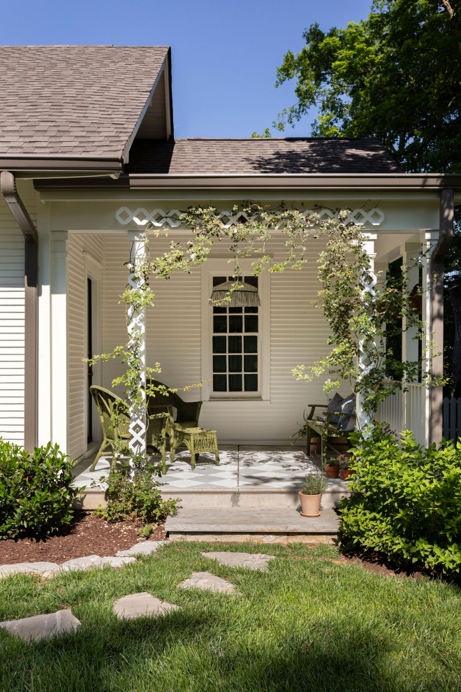 Classic porch idea in Nashville