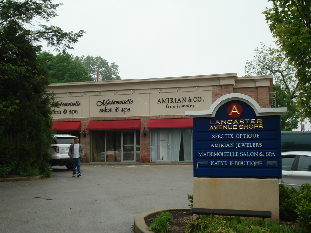 Lancaster Ave